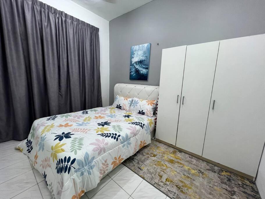 Rumah Melati By Impian Homestay Klia-Salak Tinggi-Nilai セパン エクステリア 写真
