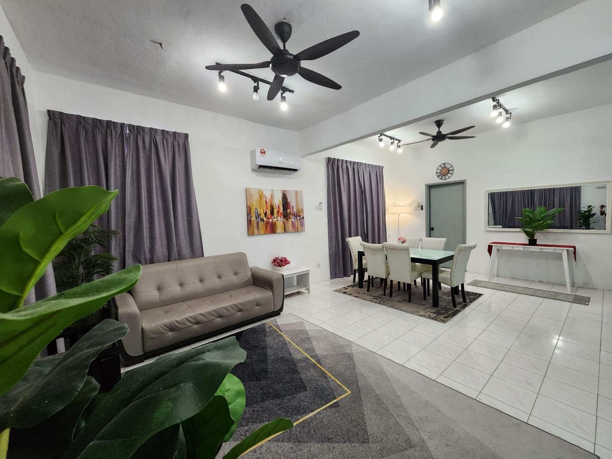 Rumah Melati By Impian Homestay Klia-Salak Tinggi-Nilai セパン エクステリア 写真